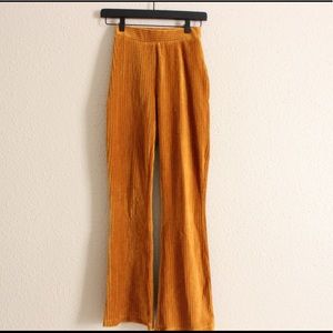 Urban Outfitters // Corduroy Pants // Size: XS